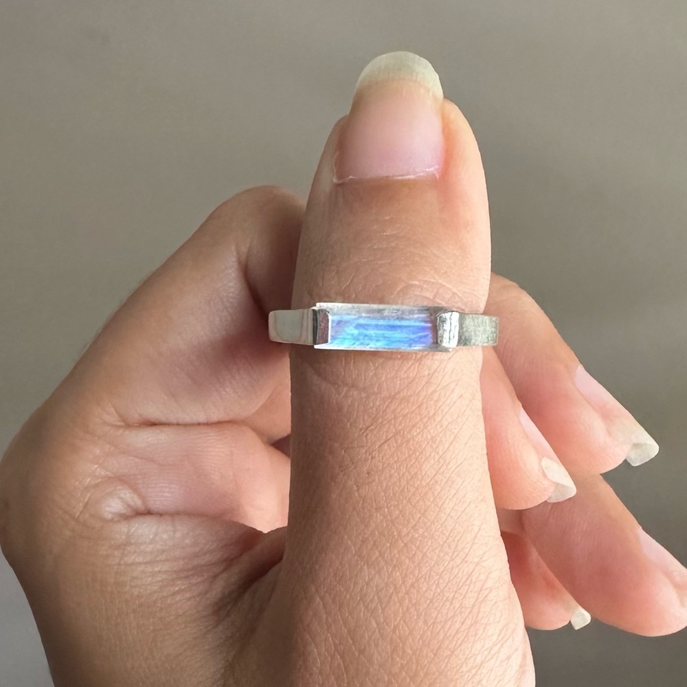 New Elegant Natural Moonstone Rectangle Bar Ring, 925 Sterling Silver Ring
